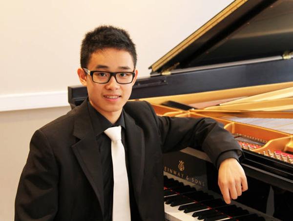 华裔少年邓曜谦将举行个人钢琴演奏会 筹款助医青少年抑郁症