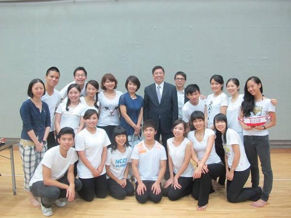 2014年国际青年大使访问团访问多伦多 介绍台湾文化