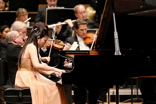 中国刘洋获得『多伦多国际钢琴比赛』冠军
