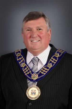 前Whitchurch-Stouffville市长Wayne Emmerson任约克区域主席 避免了昂贵的补选