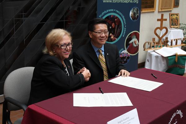 多伦多史维会与多伦多天主教教育局签署「合作备忘录」　加强「亚洲二战历史」教育上的合作