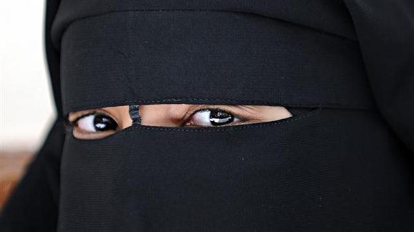 加拿大大选：穆斯林头巾为何触动了加拿大人的神经？