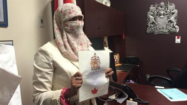 联邦政府为关于穆斯林罩袍的诉讼花费42万加元