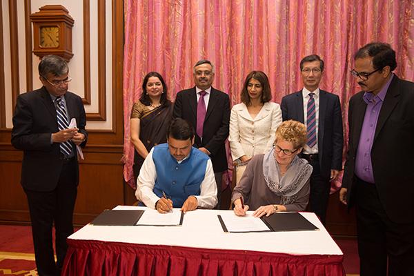 安省省长韦恩率贸访团访问孟买 印度之行总共签署2.4亿元协议