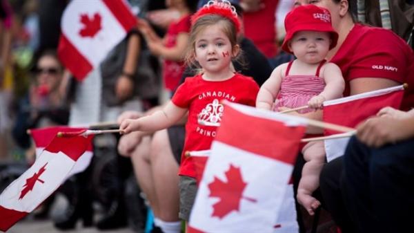 每年30万人：加拿大移民部长公布新移民指标