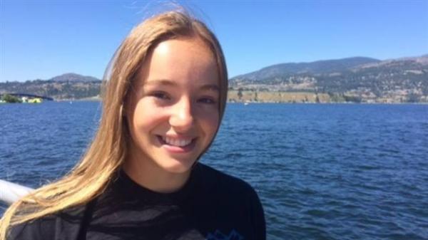 BC省17岁女孩游泳横渡英吉利海峡
