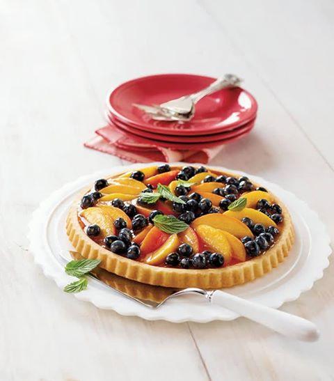 桃子蓝莓果馅饼（Peach and Blueberry Flan）